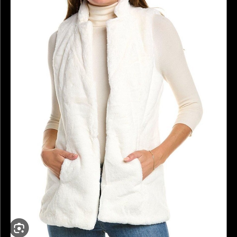 NWT Faux Fur Tyler Boe ivory long vest